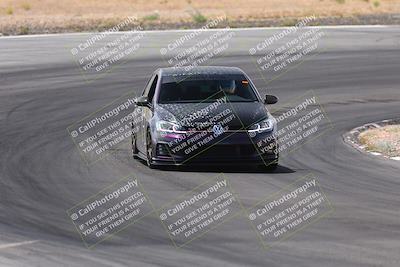 media/Jun-01-2025-CalClub SCCA (Sun) [[eae223c5dd]]/Group 1/Track Event 4/